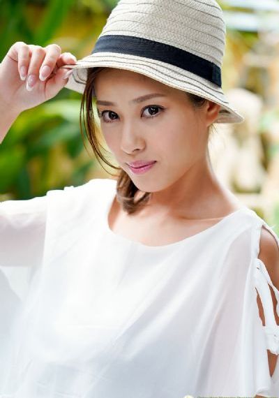 巨大女英雄